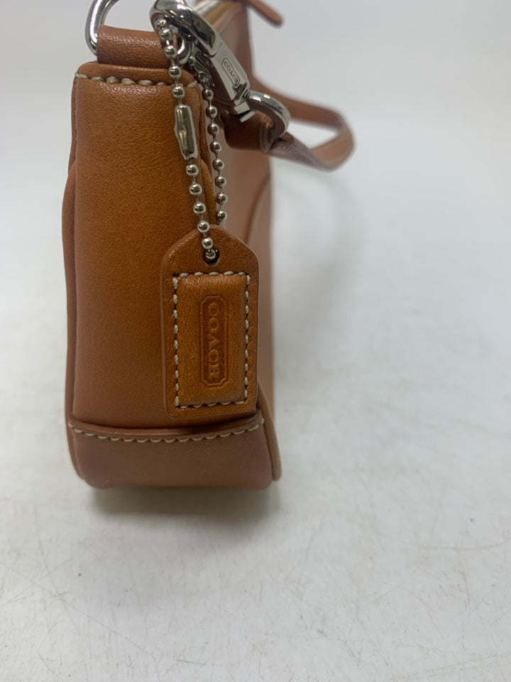 Vintage Coach 7785 Hampton Y2K Baguette Purse *Minor Exterior Wear