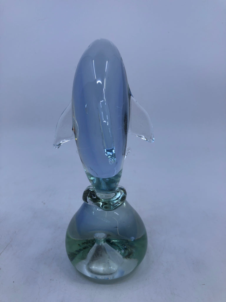 DOLPHIN ON BALL FIGURE.