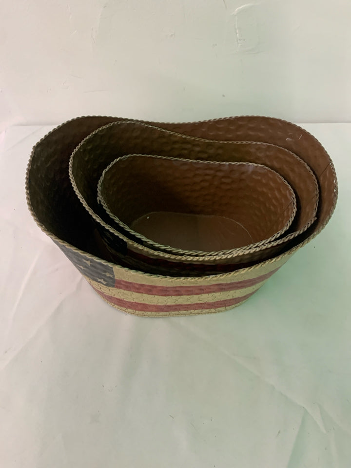 3 OVAL PRIMITIVE AMERICANA METAL BASKETS.