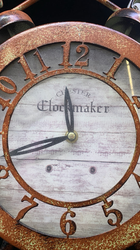 RUSTIC DESK CLOCK.