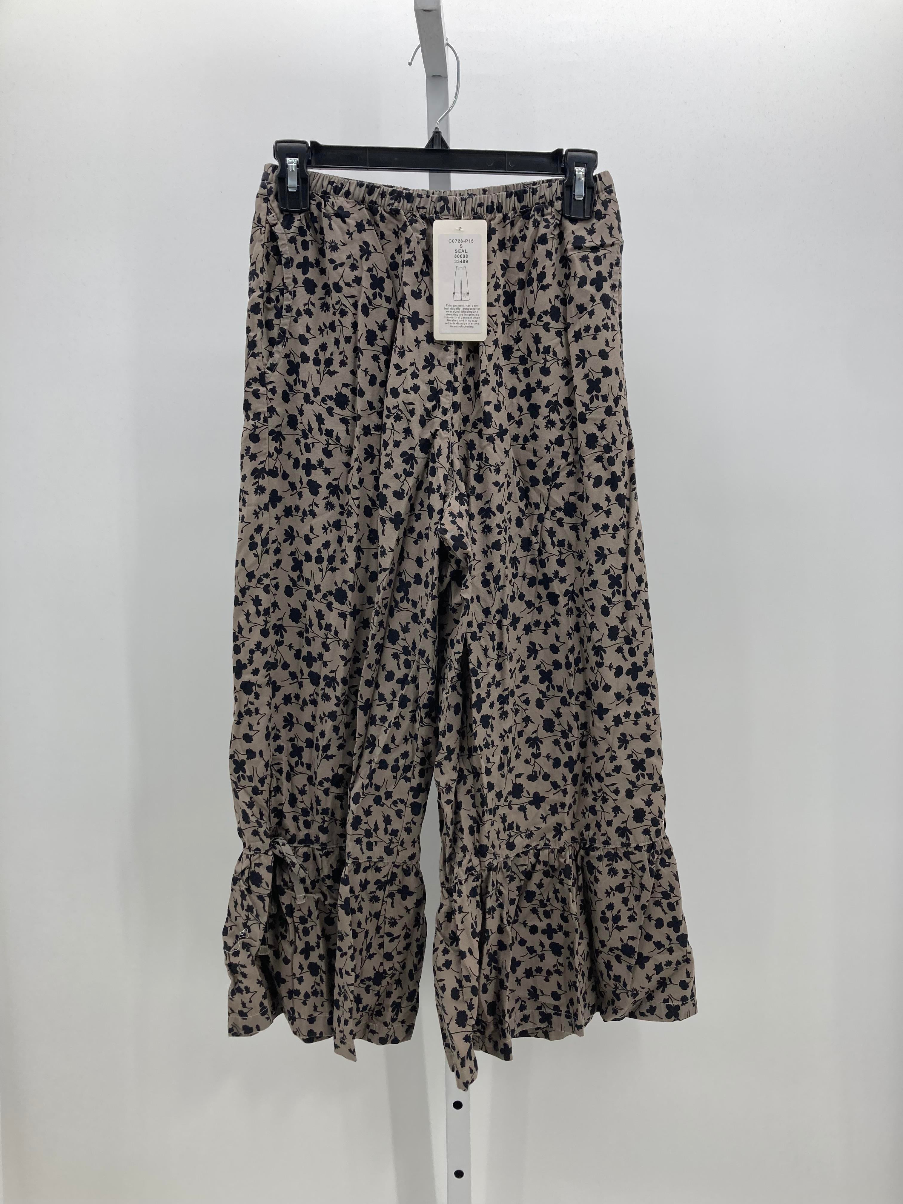 Size Small Misses Cropped Pants