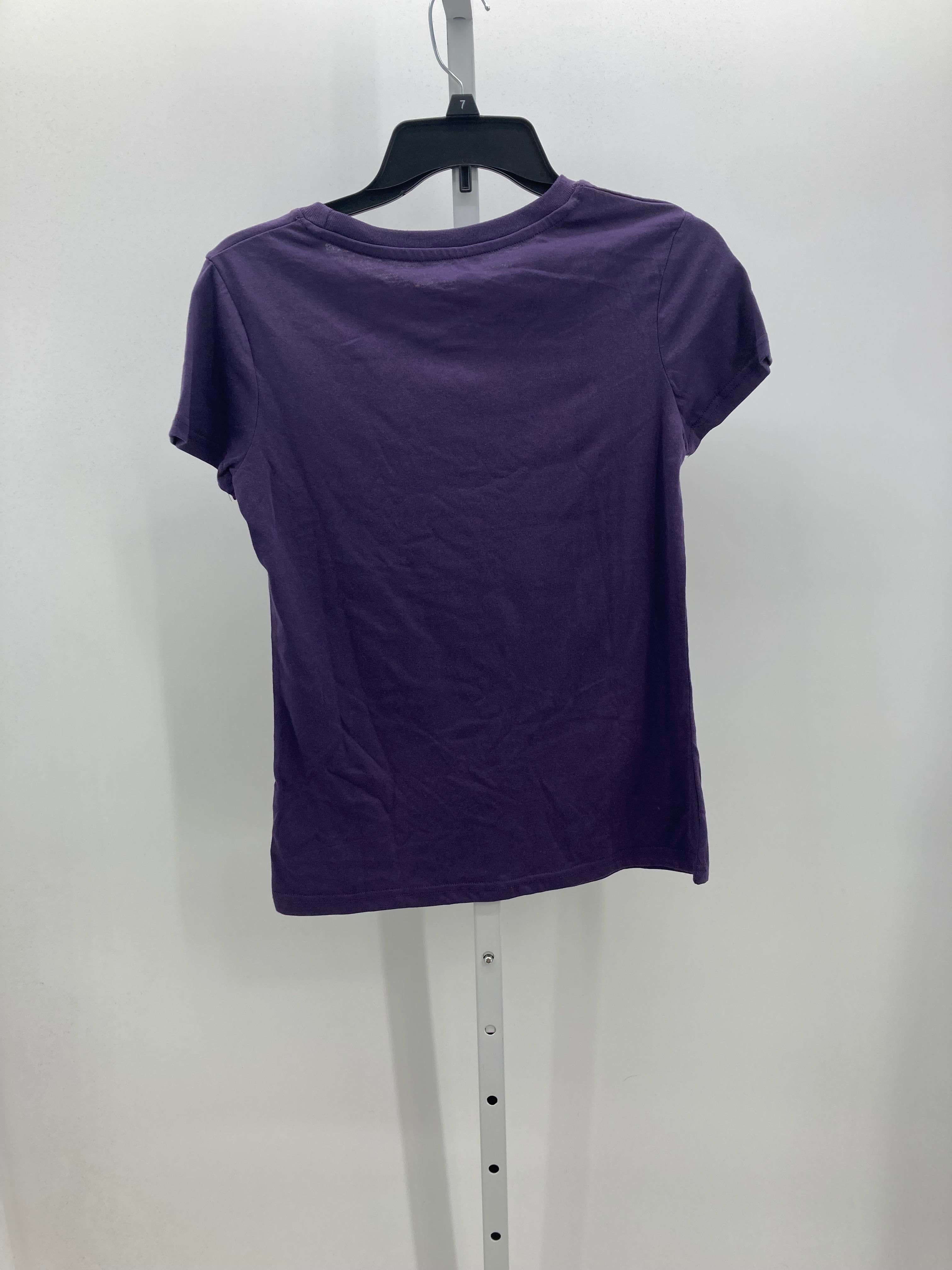 Disney Princess Size Medium Juniors Short Sleeve Shirt