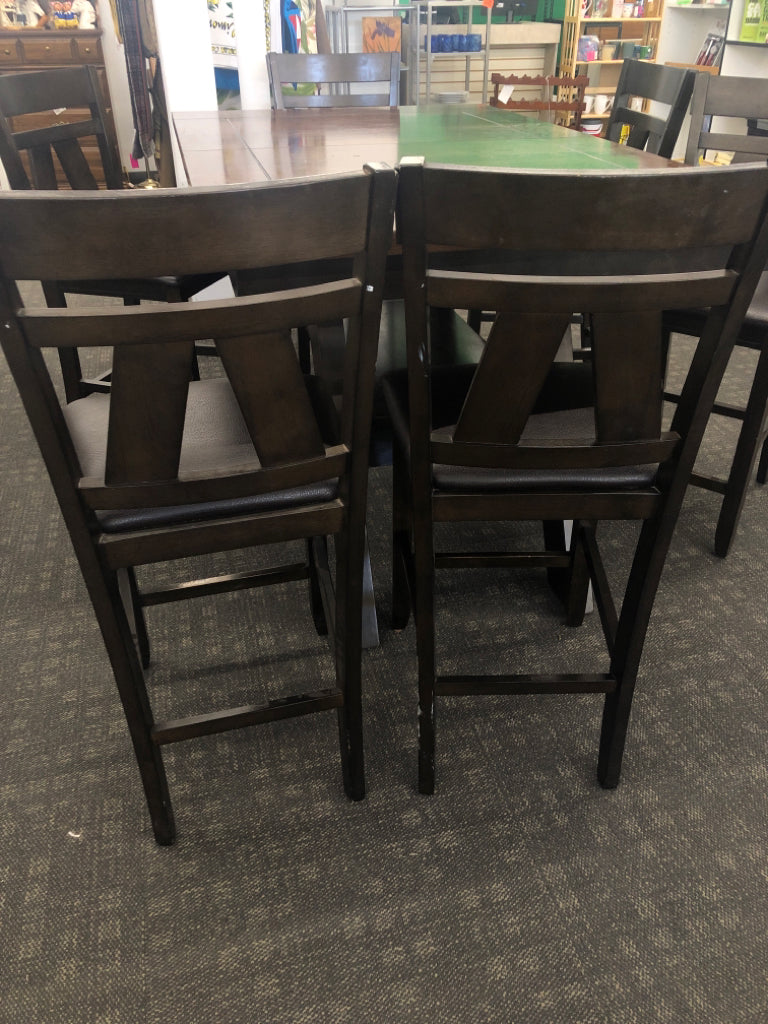 2-TONED BROWN DINING TABLE W/6 CHAIRS.