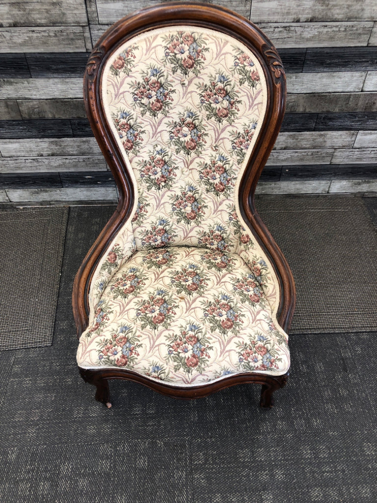 FLORAL HIGH BACK ACCENT CHAIR.