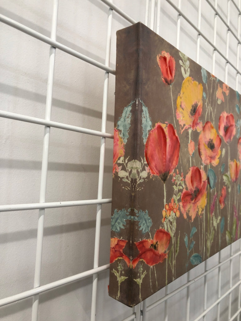 RED POPPIES FLORAL CANVAS WALL HANGING.