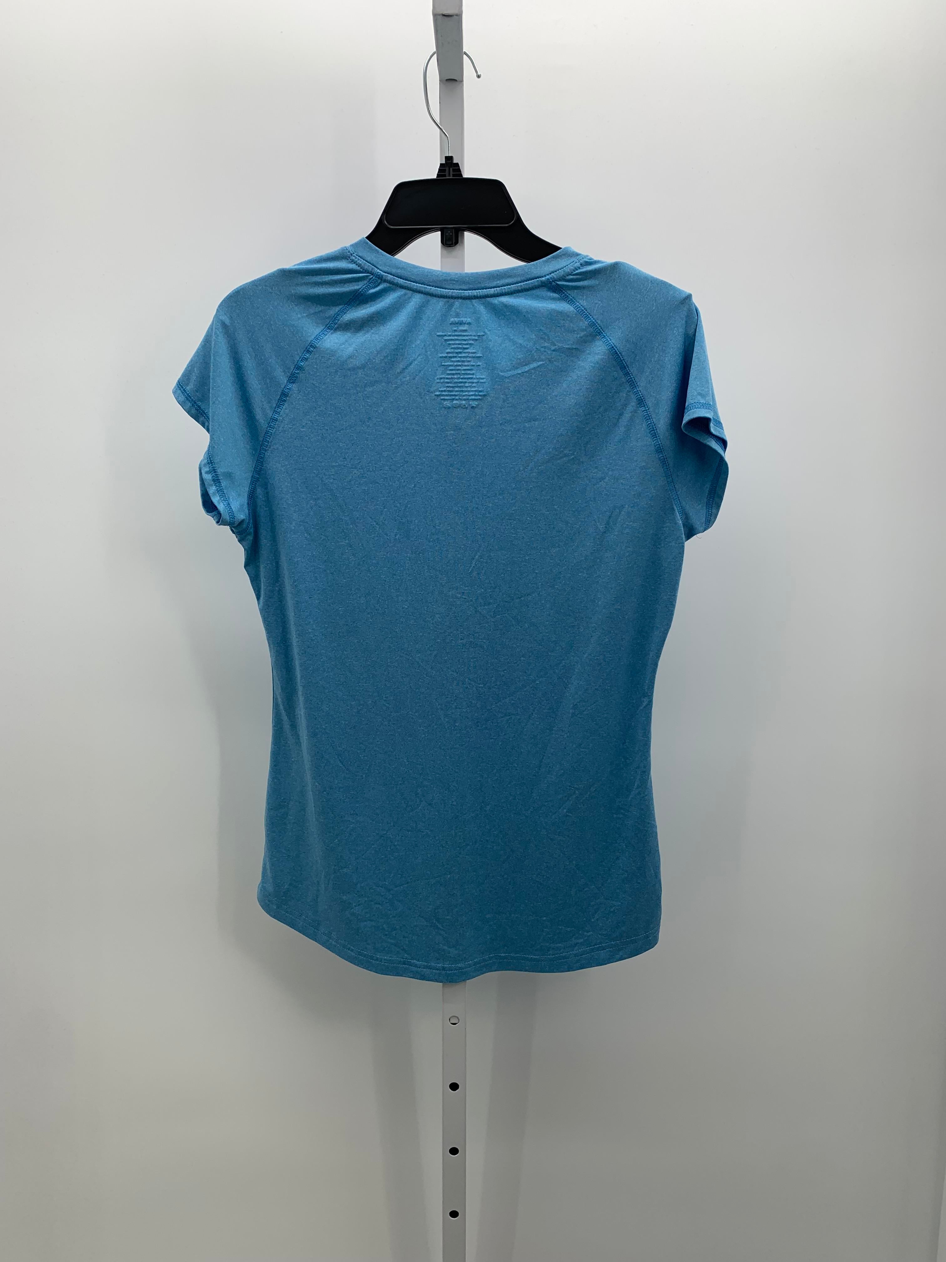 Avia Size Medium Misses Short Sleeve Shirt
