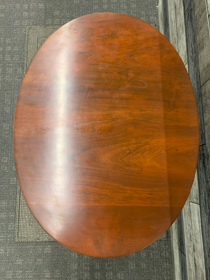 SMALL OVAL FLIP TOP TABLE.