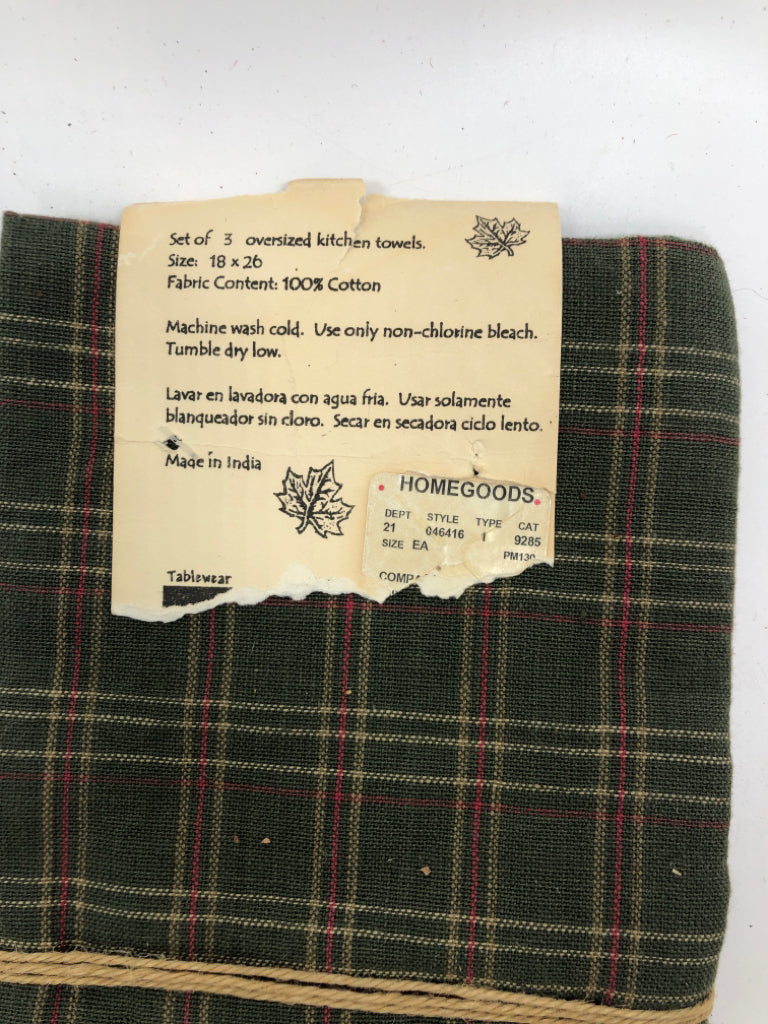 NIP SET OF 3 OVERSIZED KITCHEN TOWELS.