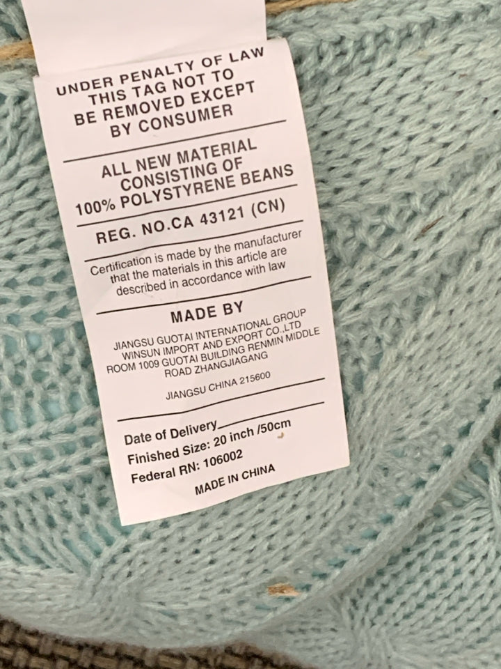 LARGE TEAL KNIT PUMPKIN.