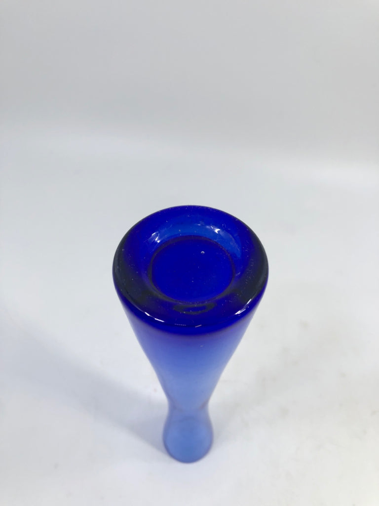 COBALT BLUE BUD VASE.