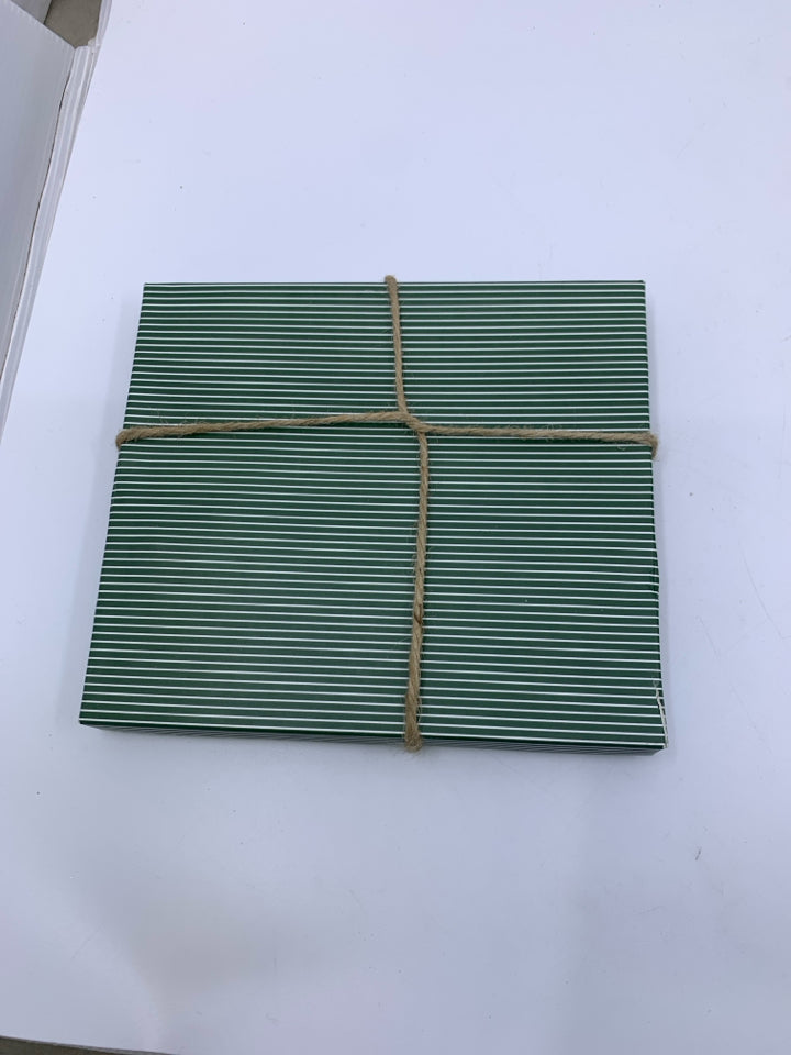 NIP SMALL WOOD CHEESE BOARD W/ 2 UTENSILS.