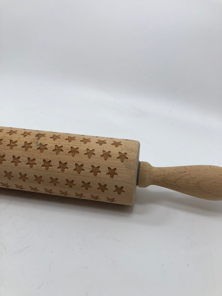 WOODEN ROLLING PIN W/CARVED STARS.