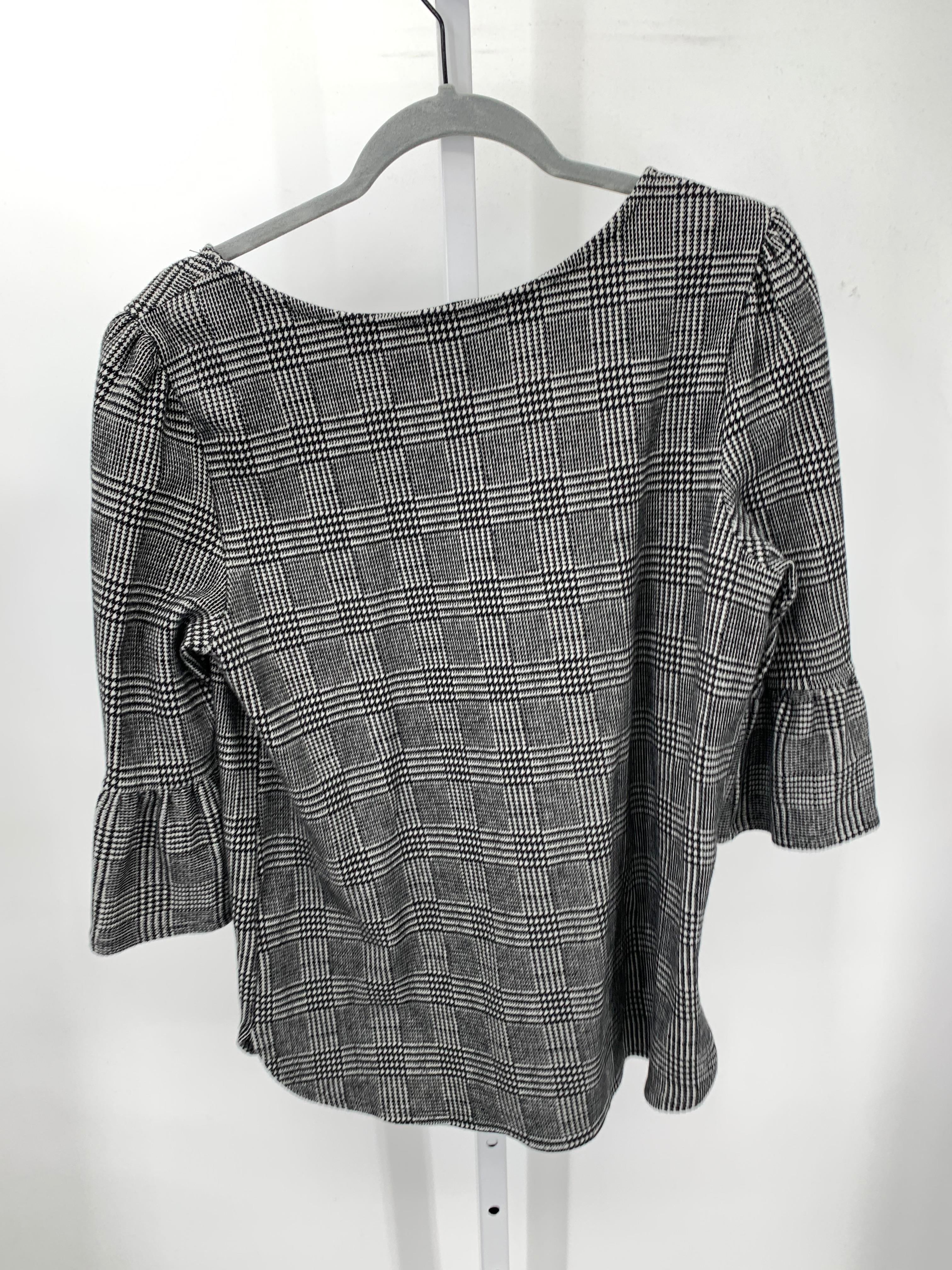 Green Envelope Size Large Misses 3/4 Sleeve Shirt