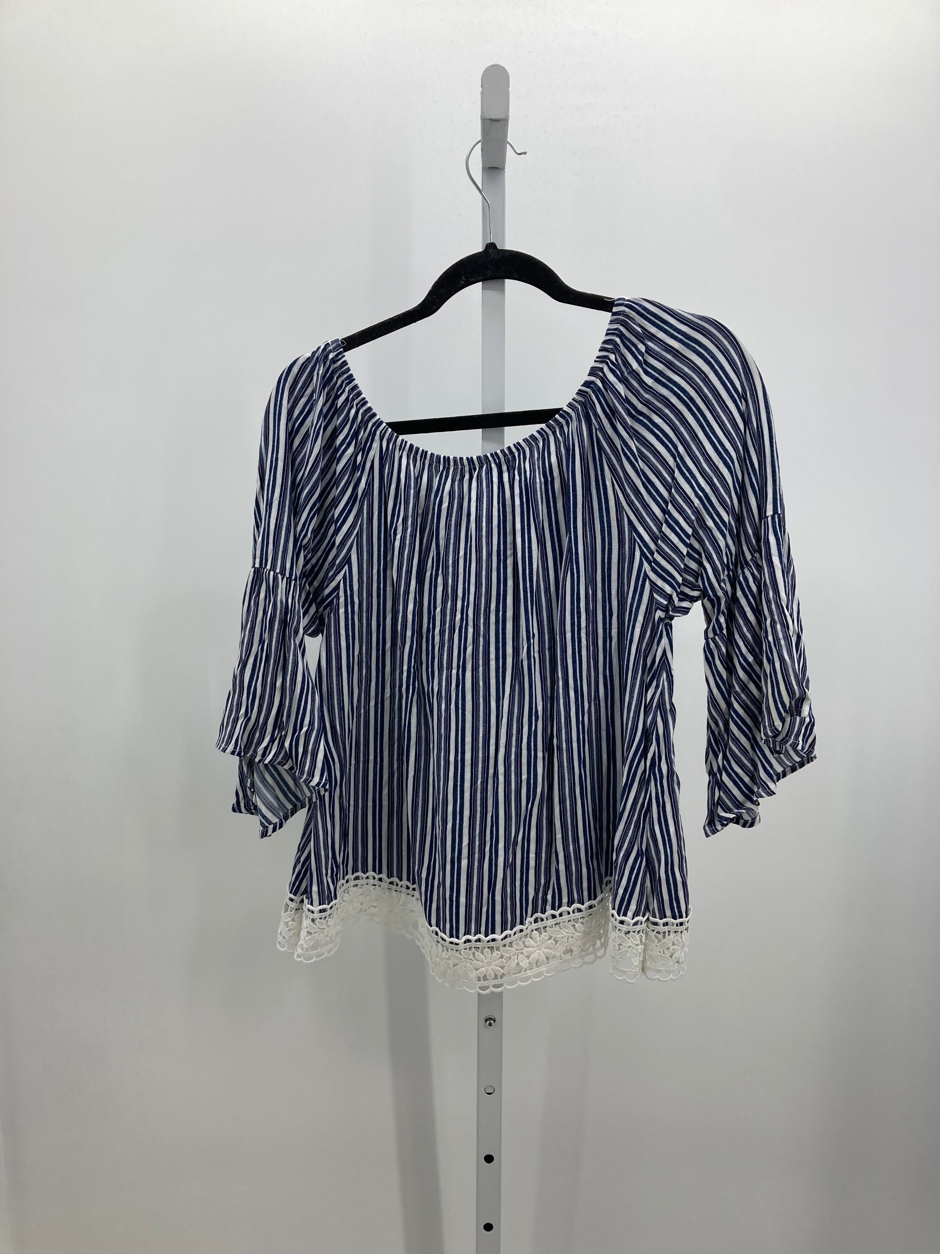 Size Large Juniors 3/4 Sleeve Shirt