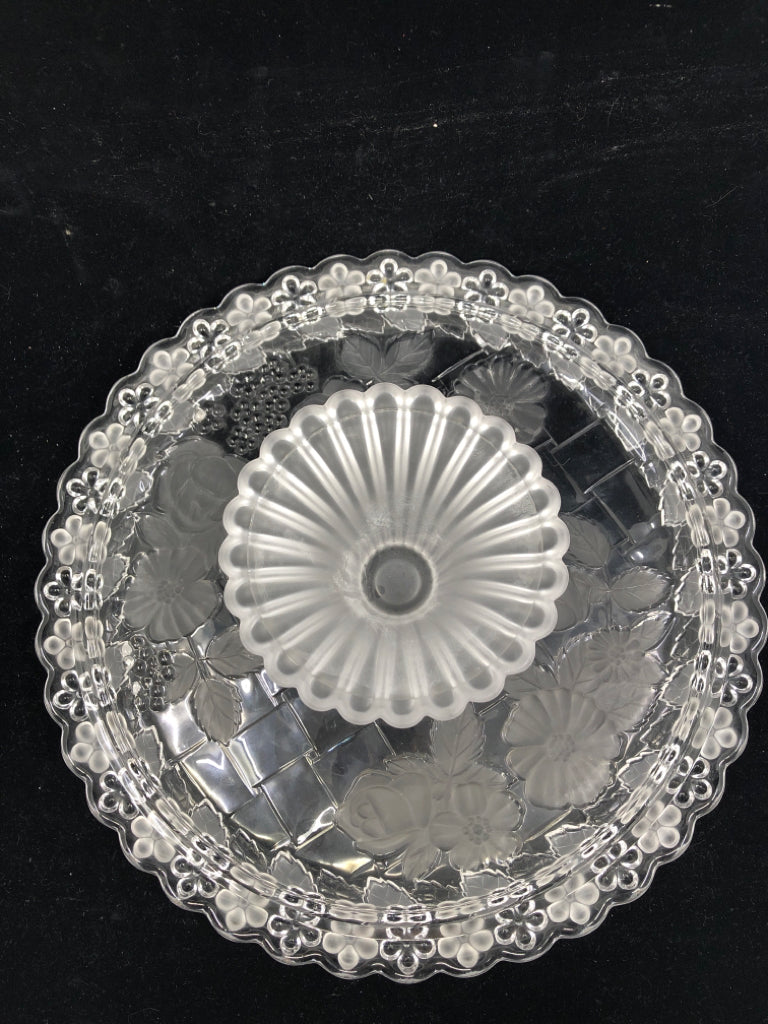 FOOTED FLORAL EMBOSSED CAKE STAND.