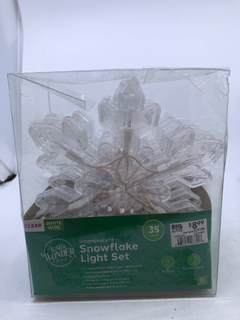 NIB SNOWFLAKE LIGHT SET.