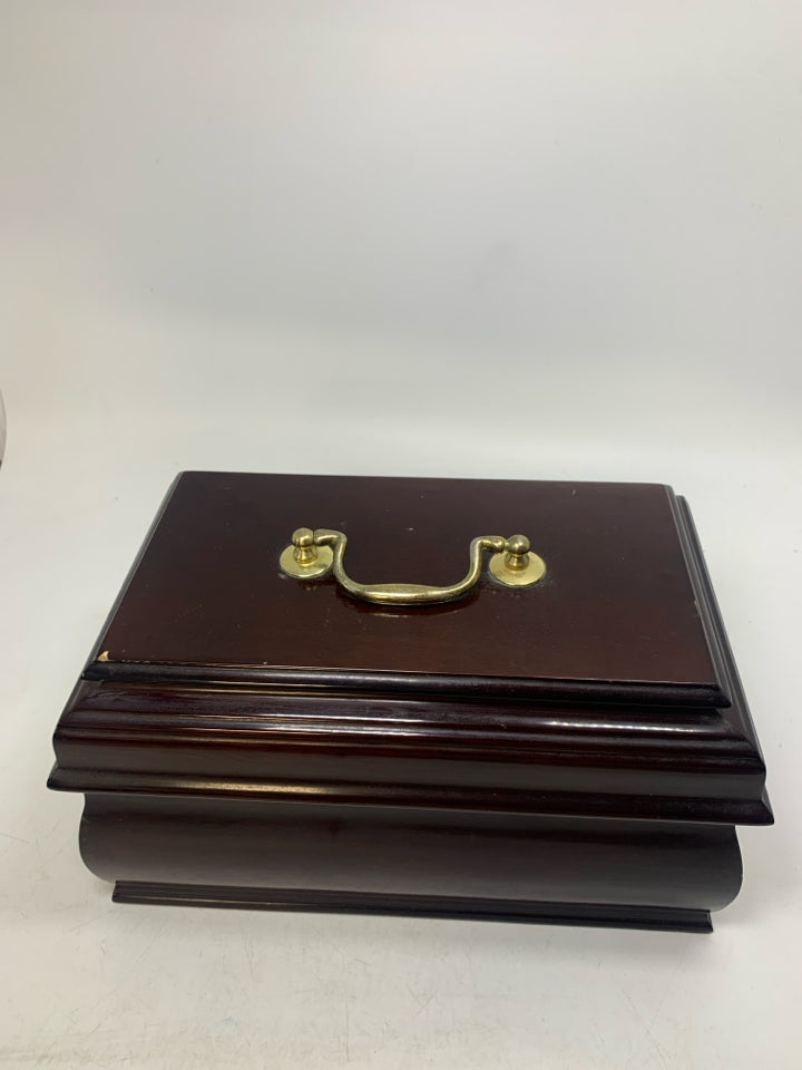 VTG WOOD JEWELRY BOX W/ GOLD HARDWARE LOCK/KEY- MINOR WEAR.