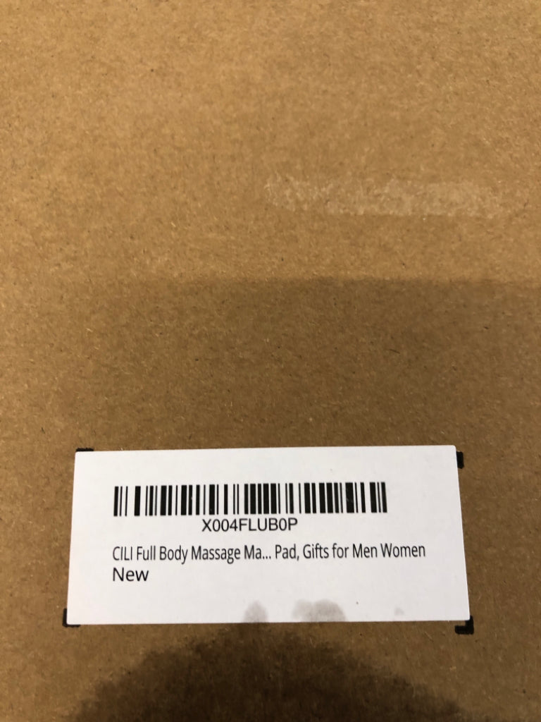NIB CILI MASSAGE MAT W/HEAT.