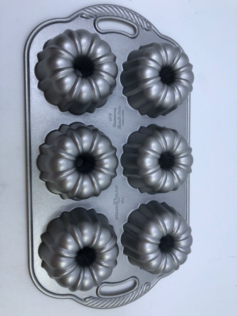 NORDIC WARE MINI BUNDT PAN.
