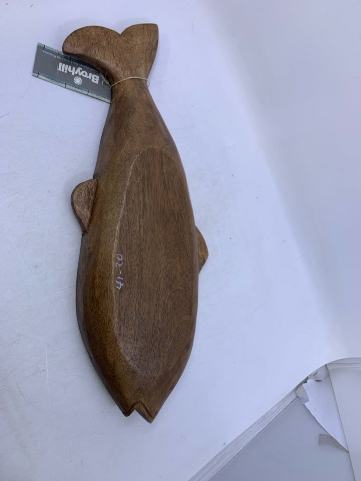 NEW WOOD FISH SHAPED DIVIDED SERVER.