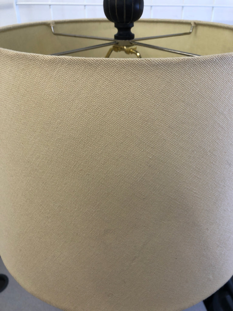 DARK WOOD LAMP ETCHED W/BEIGE SHADE.