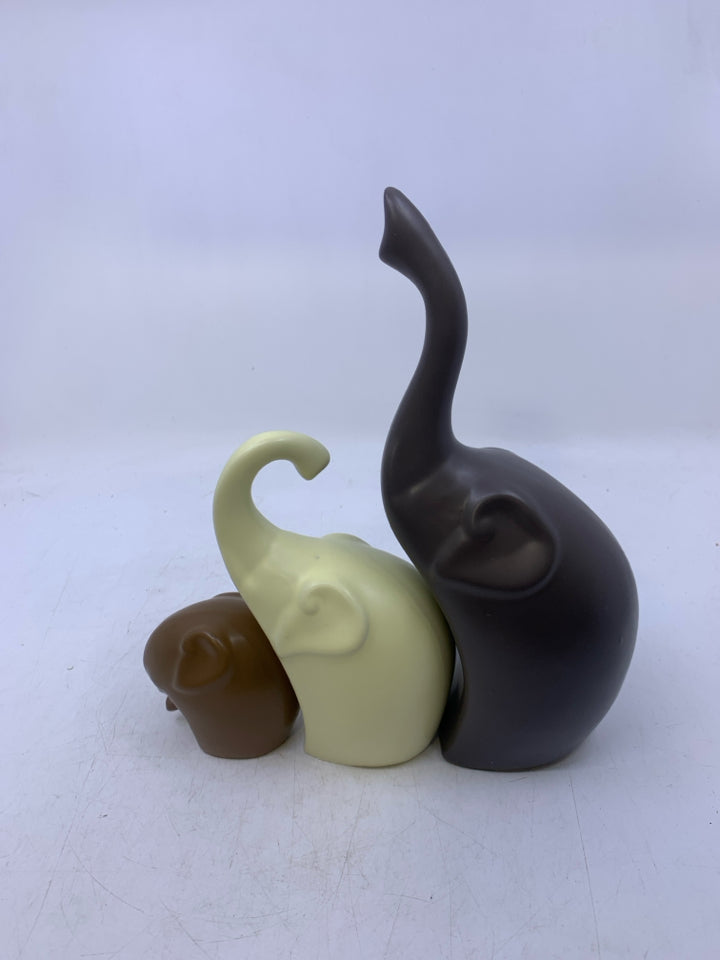 3 PC NESTING CERAMIC ELEPHANT FAMILY CREAM,BROWN,GREY.