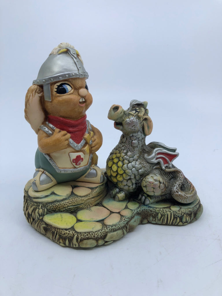 VTG PENDELFIN BUNNY GEORGE AND THE DRAGON.