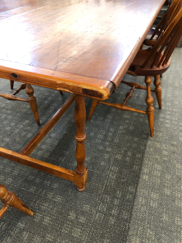 D R DIMES WOOD DINING TABLE W/6 CHAIRS *MINOR WEAR.