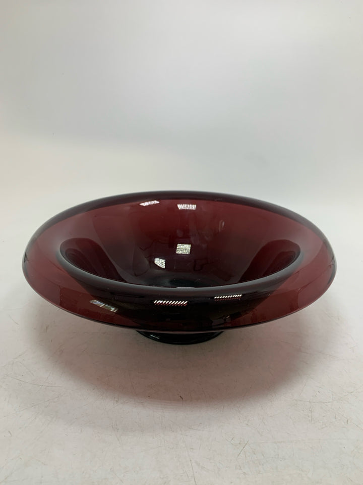 VTG FOOTED DARK PURPLE GLASS BOX W/ ROUNDED EDGE.