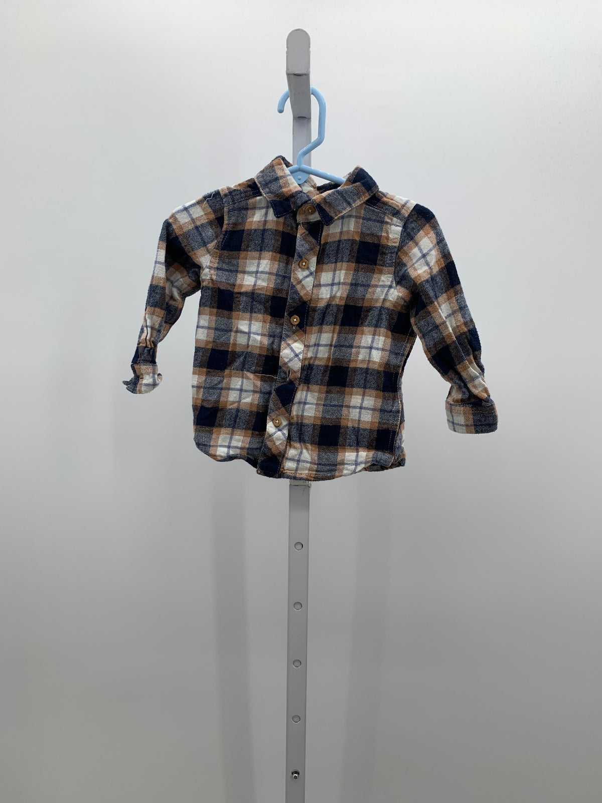 NAVY WHITE PLAID BTN DOWN