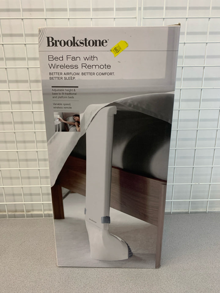 NIB BED FAN W/ WIRELESS REMOTE.