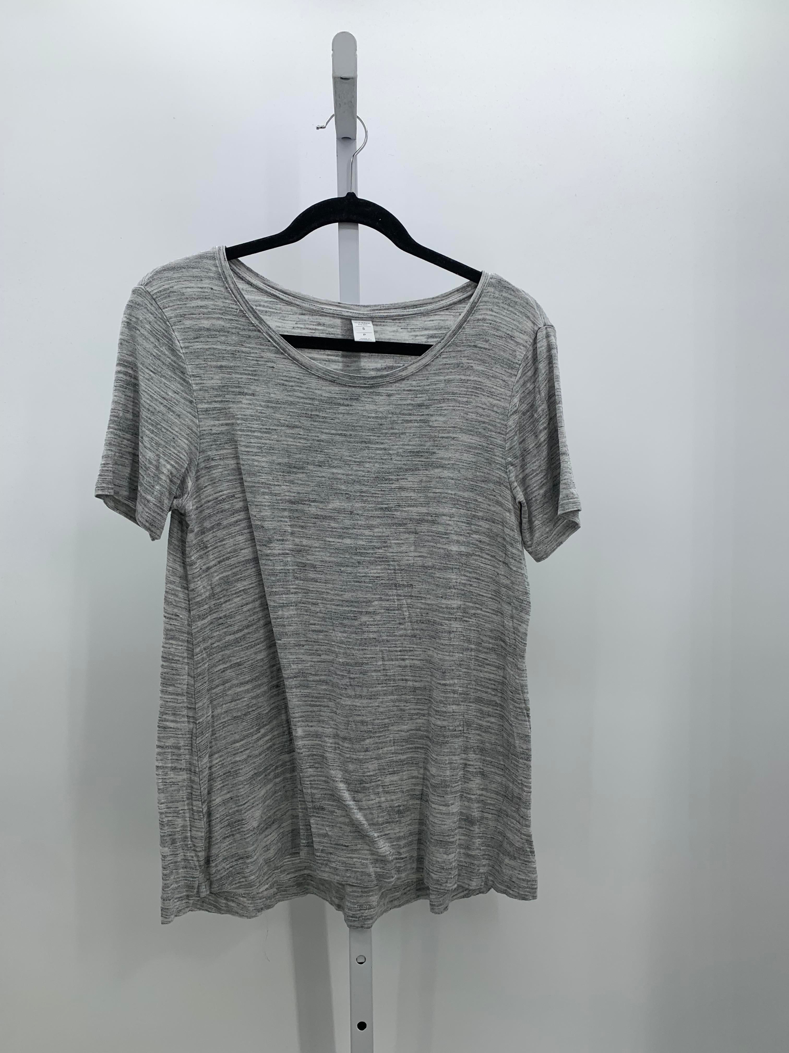 Old Navy Size Small Misses Short Sleeve Shirt