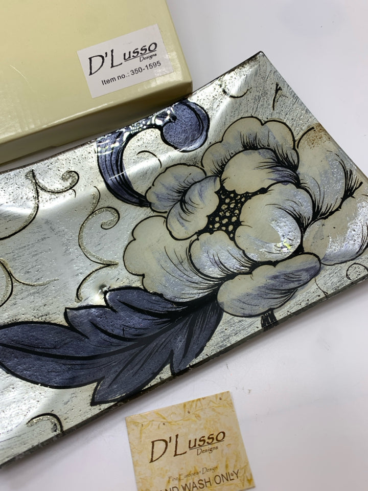 NIB D'LUSSO GLASS FLOWER PLATE.