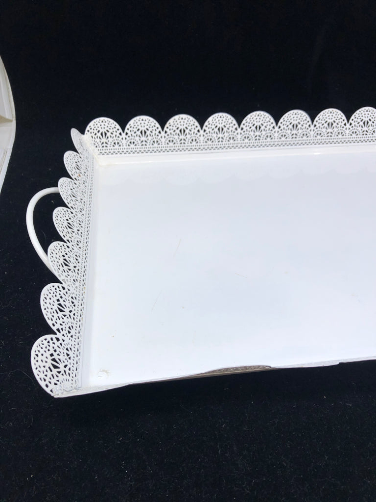 WHITE METAL TRAY W LACE EDGES.