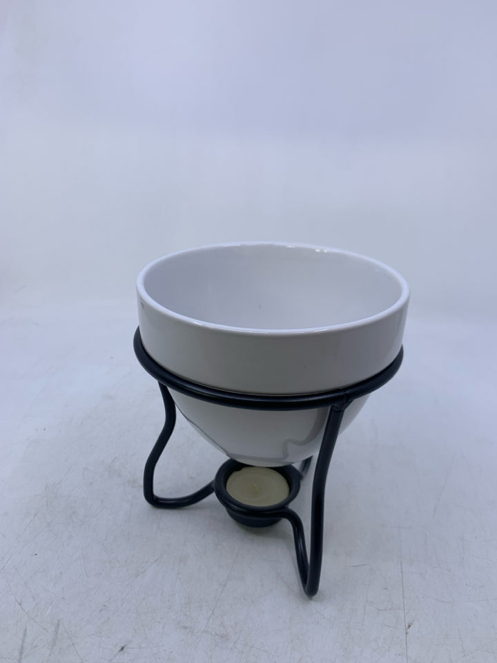 WHITE CERAMIC BOW LIN BLACK WARMING STAND W/ TEA LIGHT.