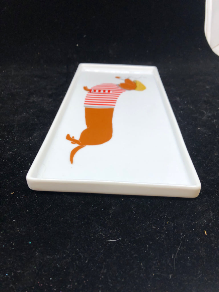 DAUCSHAUND SMOKING PIPE DECORATIVE TRAY.