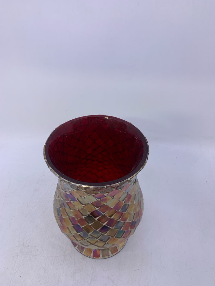 FOOTED MOSAIC RED/ORANGE GLASS PILLAR.