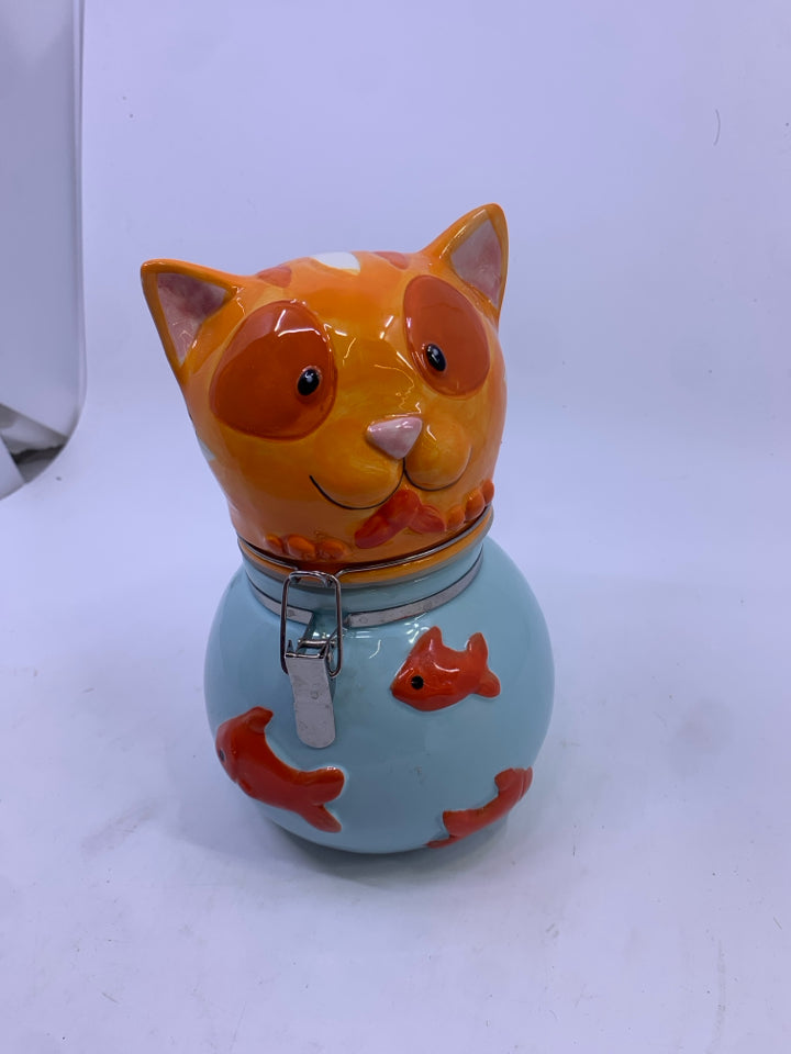CAT W FISHBOWL CANISTER W CLASP.