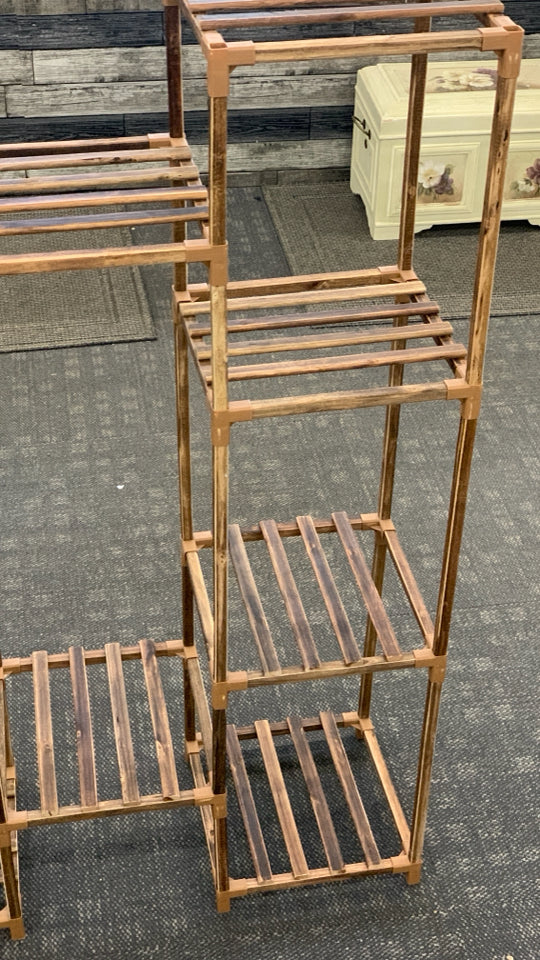 LT WOOD MULTI TIER PLANT STAND.