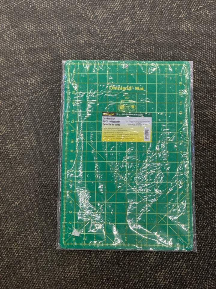 NIP OMNIGRID CUTTING MAT.