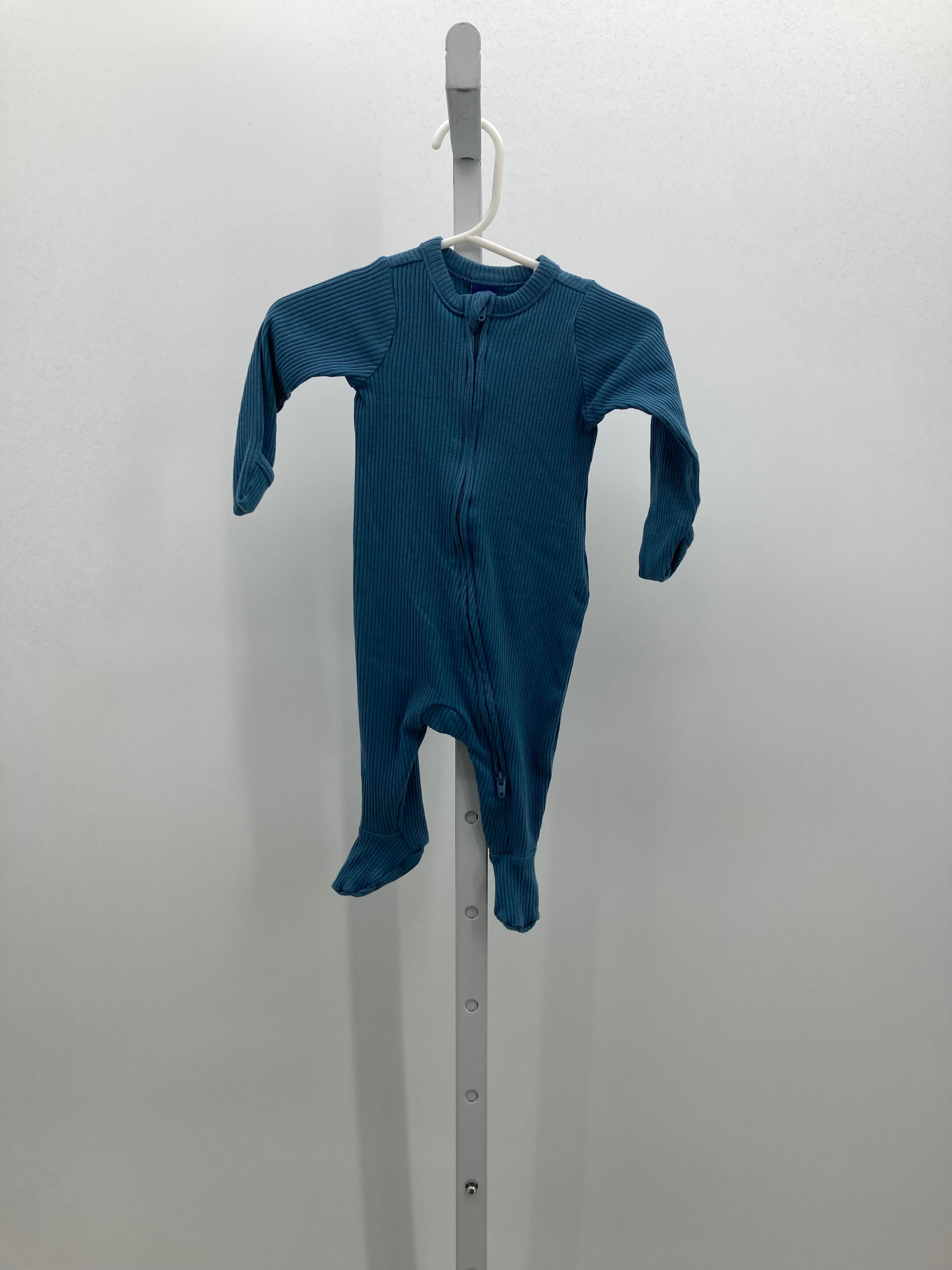 RIBBED ZIP KNIT