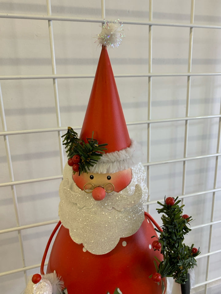 PIER 1 WOOD SPRINGY SANTA.