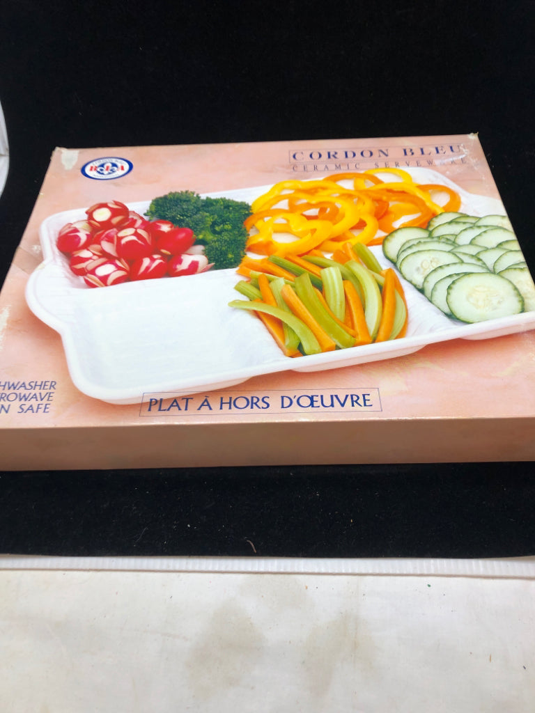 NIB CORDON BLEU RELISH DISH.