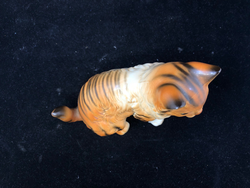 VTG SMALL CERAMIC TIGER CAT FIGURE.