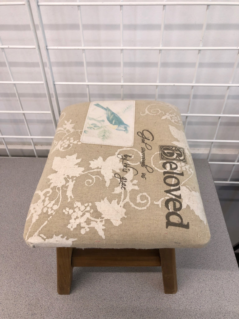 SM BIRD SCRIPT "BELOVED" FOOT REST.