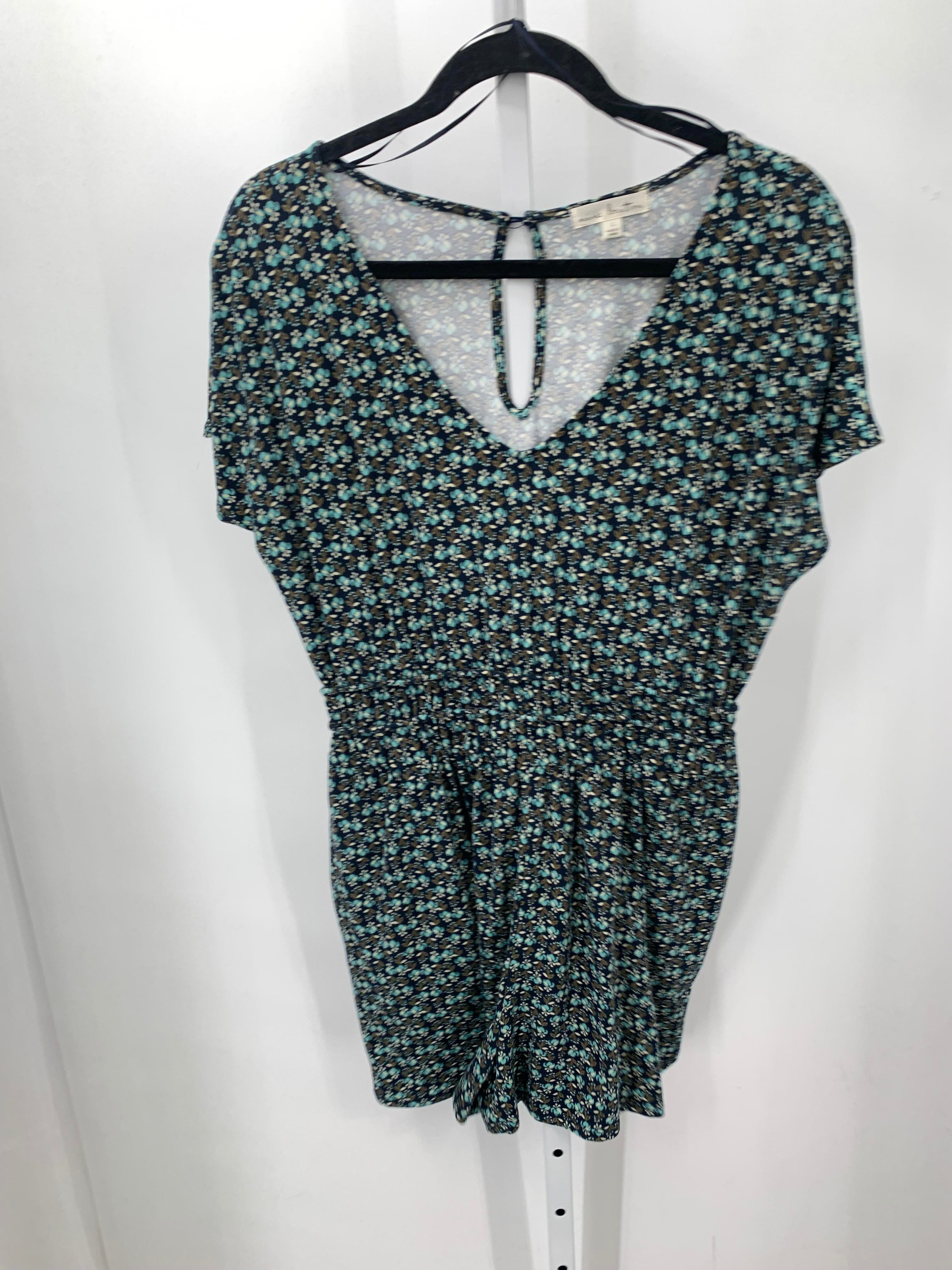 Size Large Misses Short Sleeve Dress