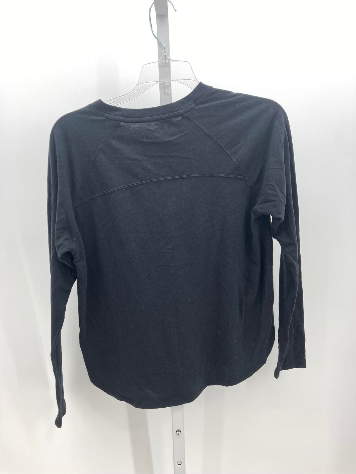 Under Armour Size Small Misses Long Sleeve Shirt