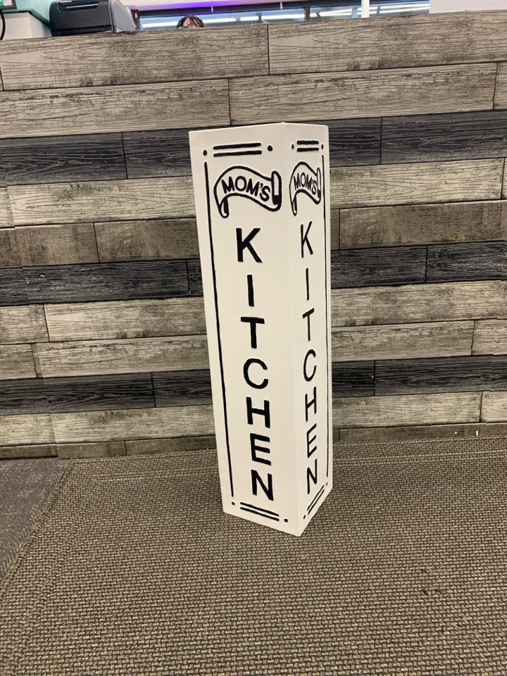 MOMS KITCHEN WHITE METAL CORNER SIGN.