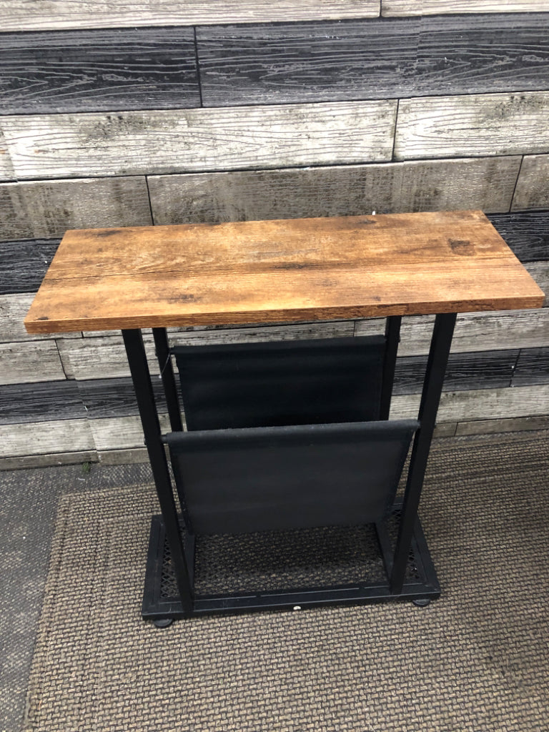 SIDE TABLE WITH MAGAZINE HOLDER.