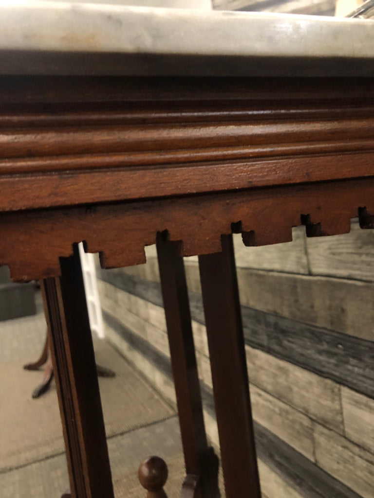 VTG MARBLE TOP VICTORIAN STYLE WALNUT END TABLE ON WHEELS.
